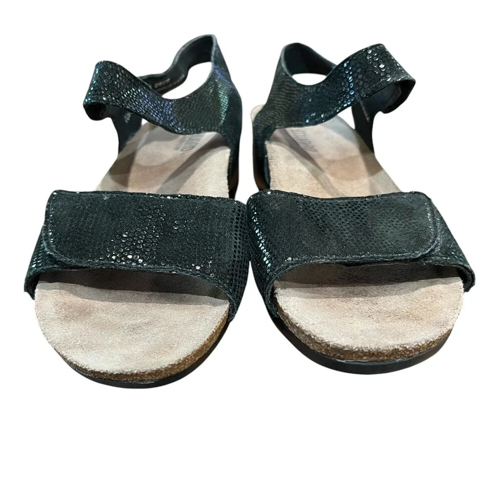 Munro American Pisces Black Leather Sandals  US 7.5  Adj Ankle Strap Casual